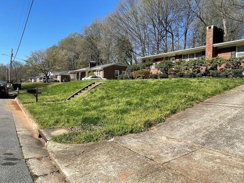 Holland Circle, Statesville, NC 28677