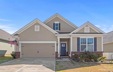 5035 Lydney Cir, Waxhaw, NC 28173