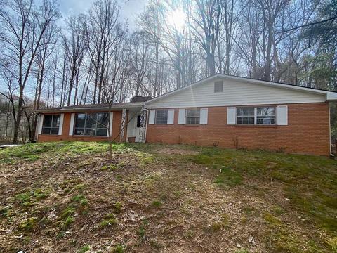 41 Mayfair Dr, Candler, NC 28715