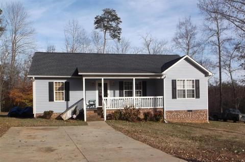 2509 Megan Dr, Ramseur, NC 27316