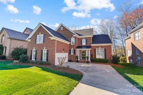 18725 Dembridge Dr, Davidson, NC 28036 photo 2
