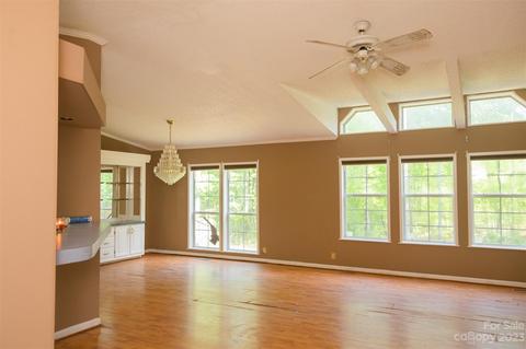 130 Misery Ridge Trl, Mill Spring, NC 28756 photo 7