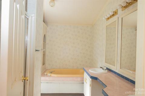 130 Misery Ridge Trl, Mill Spring, NC 28756 photo 18
