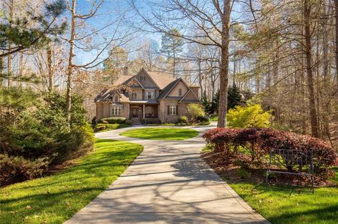 405 Farm Branch Dr, Fort Mill, SC 29715
