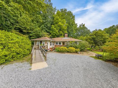 1956 Warrior Dr, Tryon, NC 28782 photo 5