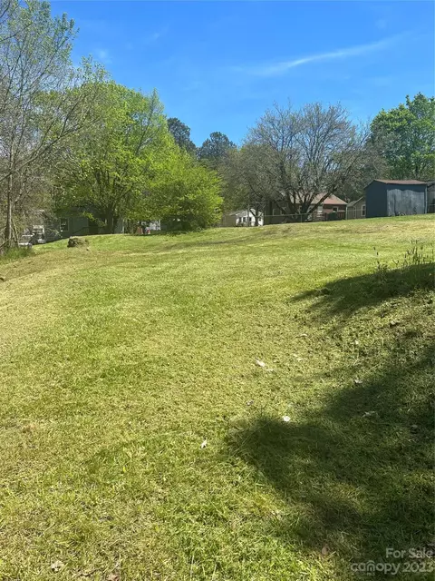 311 Church St, Thomasville, NC 27360