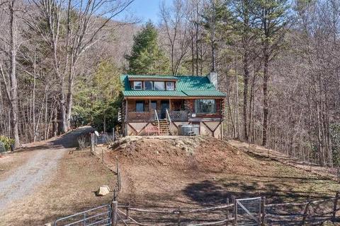883 Hidden Valley Rd, Clyde, NC 28721 photo 2