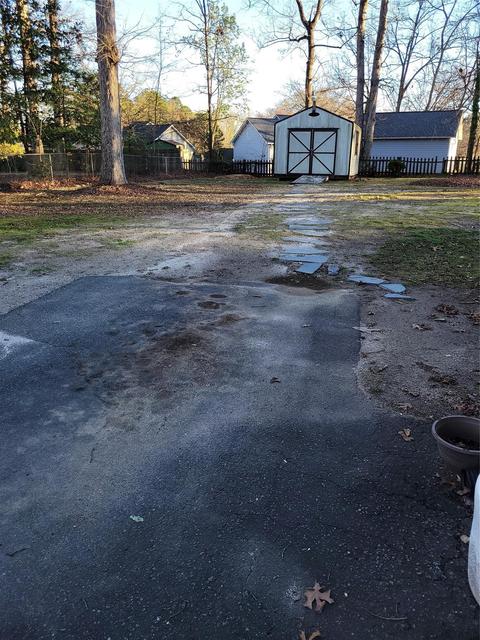 406 Iris Cir, Kannapolis, NC 28083 photo 4