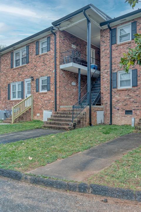 718 Maple Ave #G, Gastonia, NC 28054