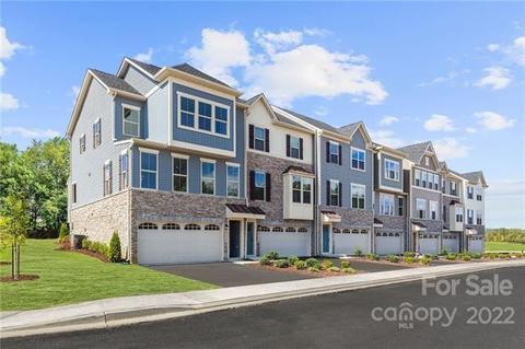 2061 Dornoch Rd #1022B, Tega Cay, SC 29708