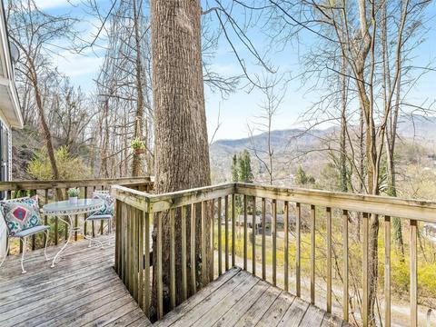 104 King St, Sylva, NC 28779 photo 3