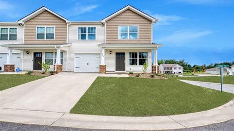 28 Malcolm Ct, Candler, NC 28715