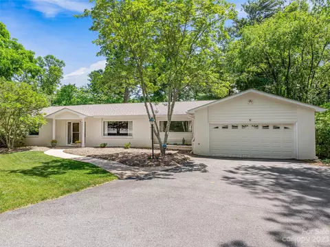 21 Robinhood Rd, Asheville, NC 28804