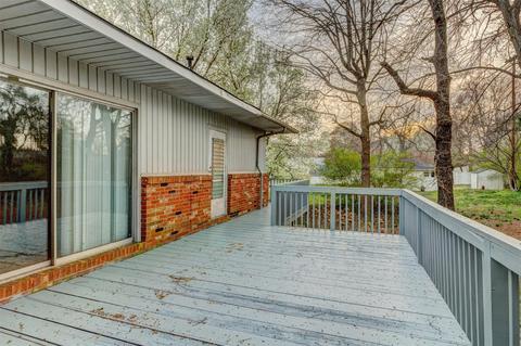 815 E Main St, Cherryville, NC 28021 photo 4