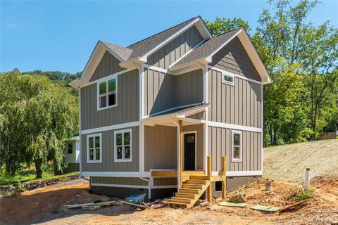 4 Apple Ln, Asheville, NC 28804