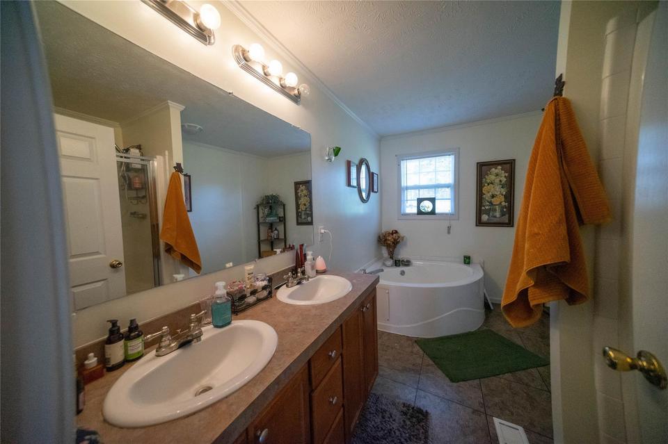  4035 Hazelwood Ln, Maiden, NC 28650 photo 9