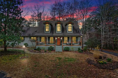 146 Sheepnose Dr, Lake Lure, NC 28746