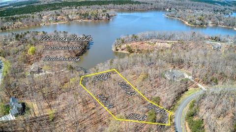 722 Rocky Cove Ln, Denton, NC 27239
