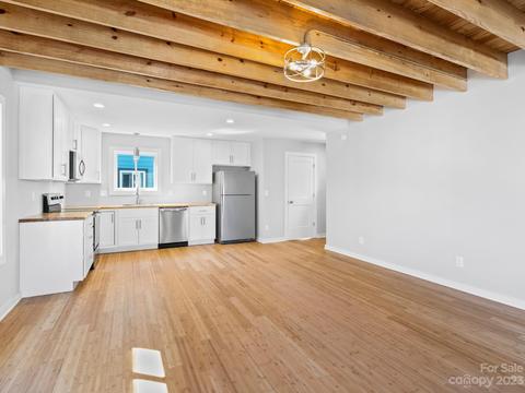 75 E Cascade St, Arden, NC 28704 photo 8
