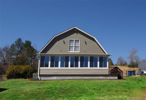 193 Lakeside Loop, Hickory, NC 28601