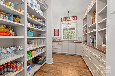 Kitchen - 165 Timberside Dr, Davidson, NC 28036 photo 6 of 7
