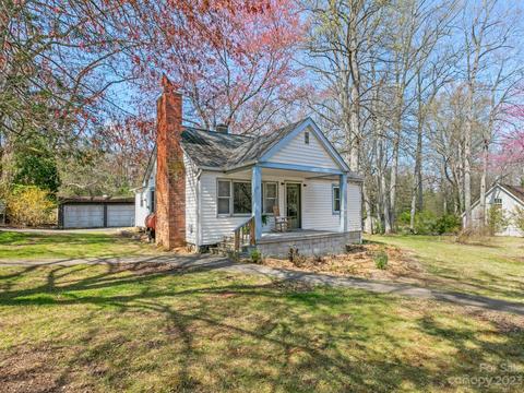 11 Pinecrest Dr, Asheville, NC 28803