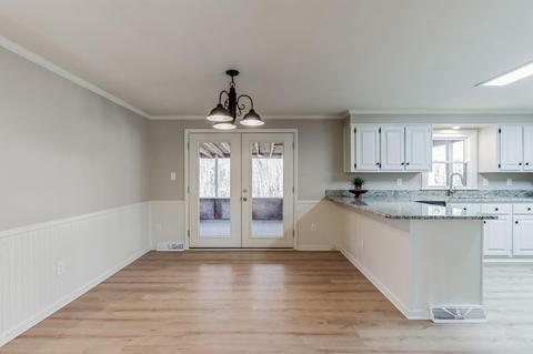 444 Culler Rd, Pinnacle, NC 27043 photo 8