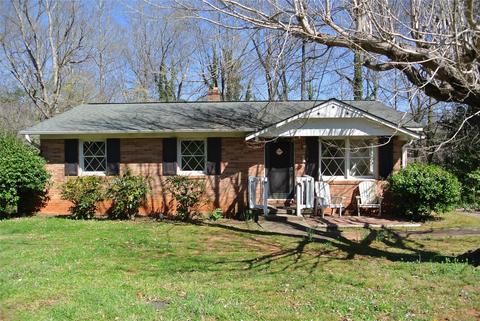 154 Hodge St, Rutherfordton, NC 28139