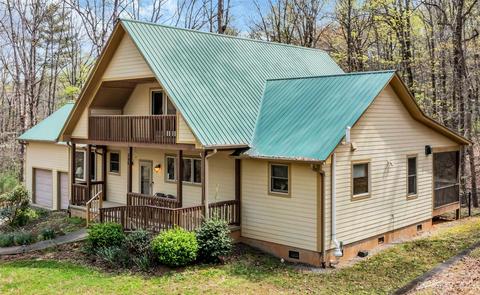 296 Luther Burbank Dr, Lake Lure, NC 28746