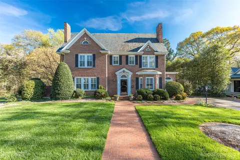 31 W Woodrow Ave, Belmont, NC 28012