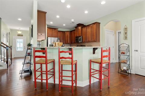 574 Daventry Ct, Clover, SC 29710 photo 9