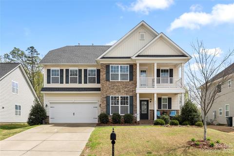 574 Daventry Ct, Clover, SC 29710