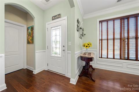 574 Daventry Ct, Clover, SC 29710 photo 3