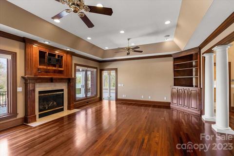 6740 Waterfront Dr, Hickory, NC 28601 photo 10