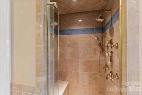6740 Waterfront Dr, Hickory, NC 28601 photo 23