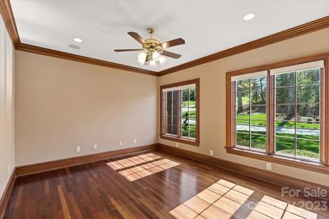 6740 Waterfront Dr, Hickory, NC 28601 photo 17