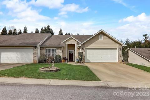 129 Lanceford Cir, Fletcher, NC 28732