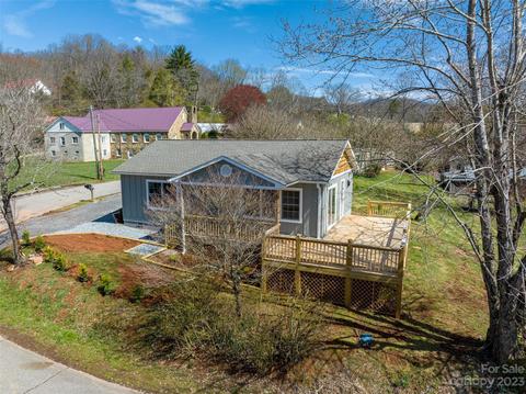 164 E Sylva Cir, Sylva, NC 28779 photo 4