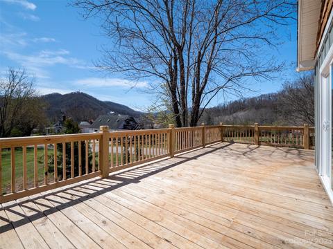 164 E Sylva Cir, Sylva, NC 28779 photo 23