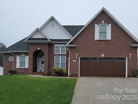807 5th St NE, Conover, NC 28613 photo 2