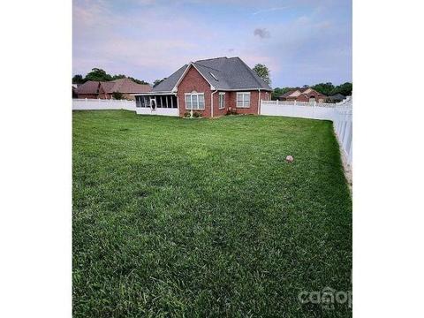 807 5th St NE, Conover, NC 28613 photo 7