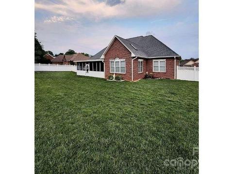 807 5th St NE, Conover, NC 28613 photo 33