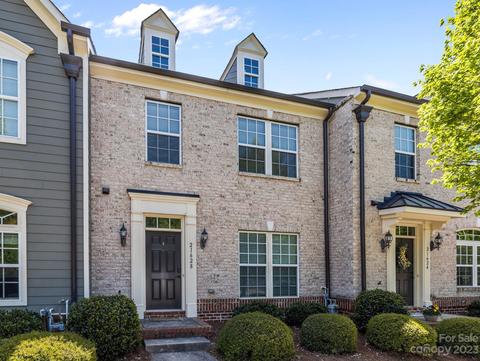 21628 Old Canal St, Cornelius, NC 28031