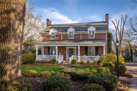 503 W Union St, Morganton, NC 28655