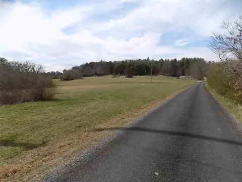 206 Sumner Dr, Arden, NC 28704