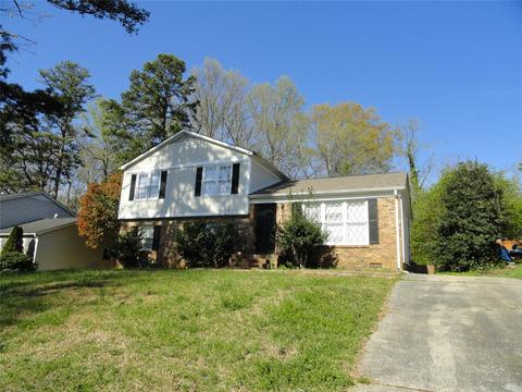 6700 Barcliff Dr, Charlotte, NC 28212