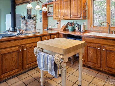 4408 Greenspire Dr, Sylva, NC 28779 photo 9