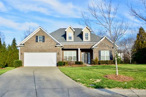 229 Wood Lake Dr, Monroe, NC 28110