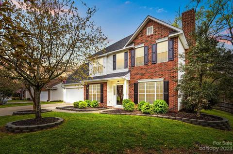 240 Forest Pond Rd, Kannapolis, NC 28083