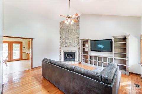 7785 Old Post Rd, Denver, NC 28037 photo 3